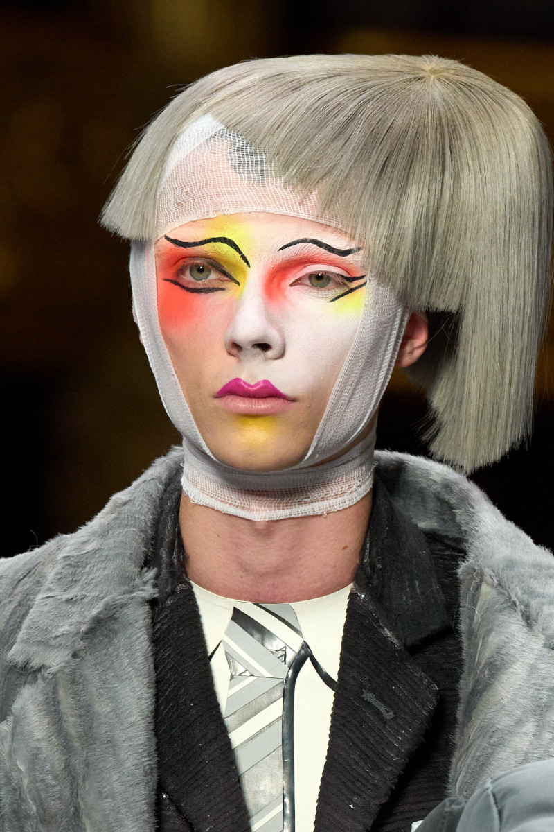 00090-thom-browne-fall-2023-couture-details-credit-gorunway.jpg