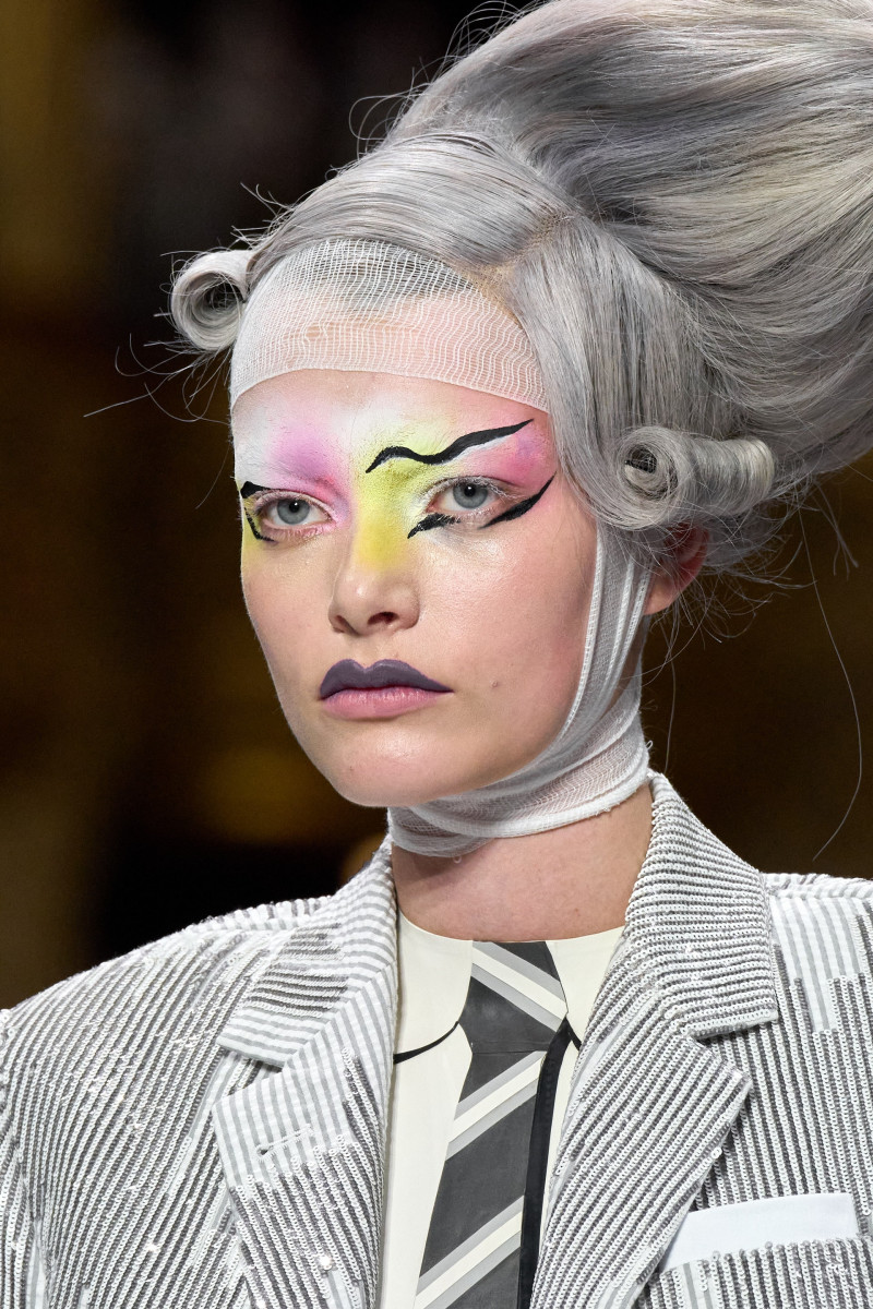 00104-thom-browne-fall-2023-couture-details-credit-gorunway.jpg