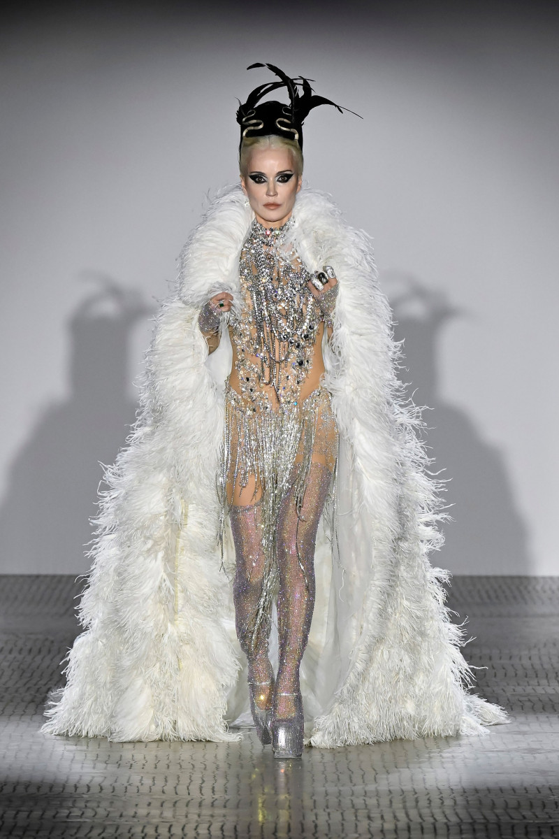 00001-celia-kritharioti-fall-2023-couture-credit-brand.jpg