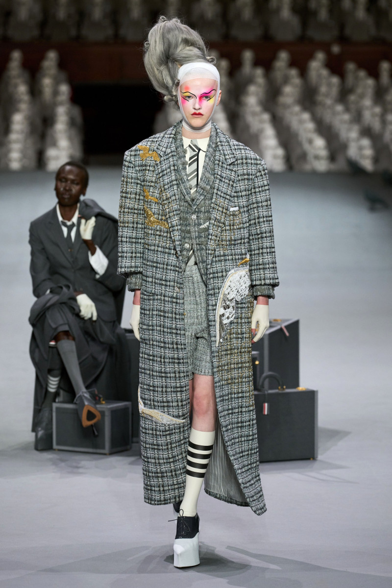 00019-thom-browne-fall-2023-couture-credit-gorunway.jpg