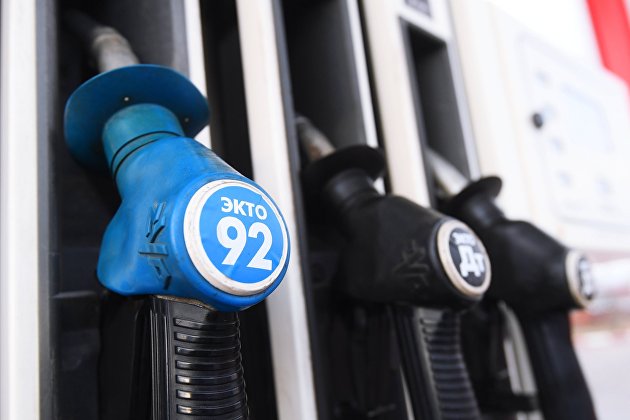 Цена бензина Аи-93 на российской бирже вновь обновила рекорд