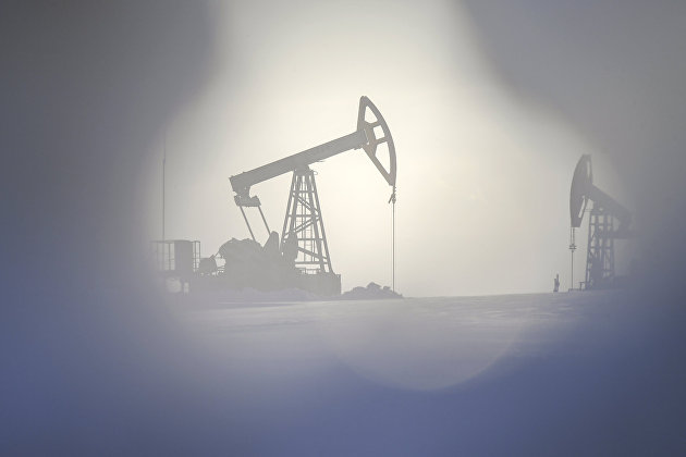 Цена нефти Brent превысила 84 доллара за баррель впервые с 19 апреля