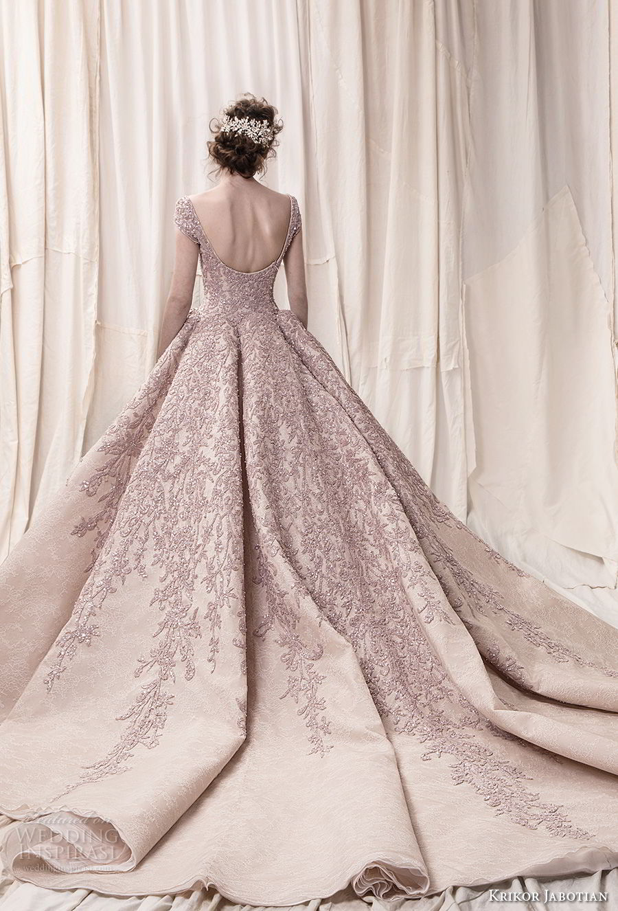 krikor-jabotian-spring-2018-bridal-cap-sleeves-scoop-nec_008.jpg