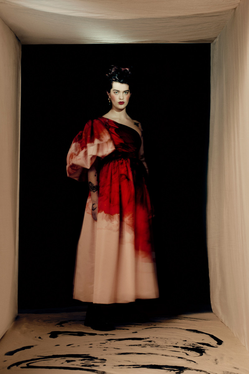 00003-Alexander-McQueen-Fall-21-credit-Paolo-Roversi-Brand.jpg