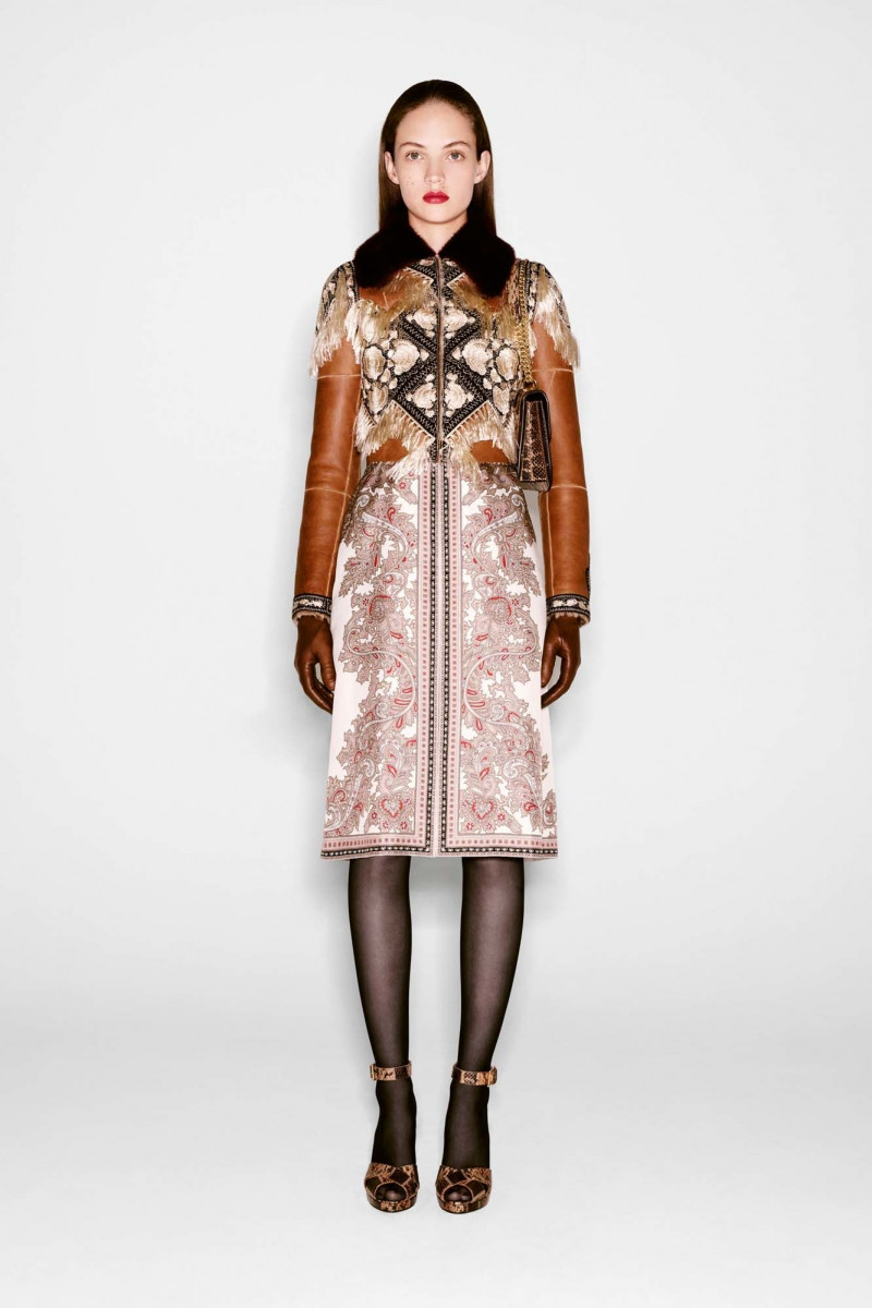06-alexander-mcqueen-pf16.jpg