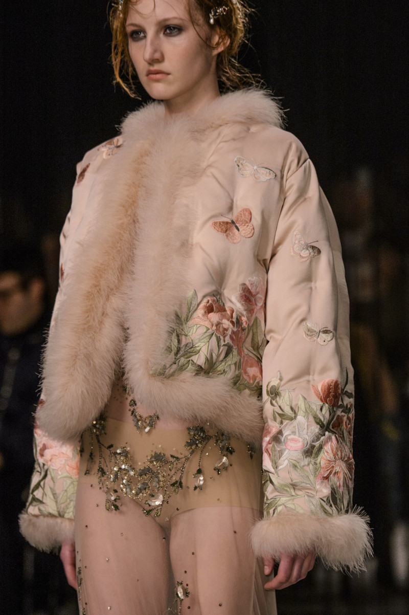 Alexander+McQueen+Fall+2016+Details+H4-TWLwe6Vex.jpg