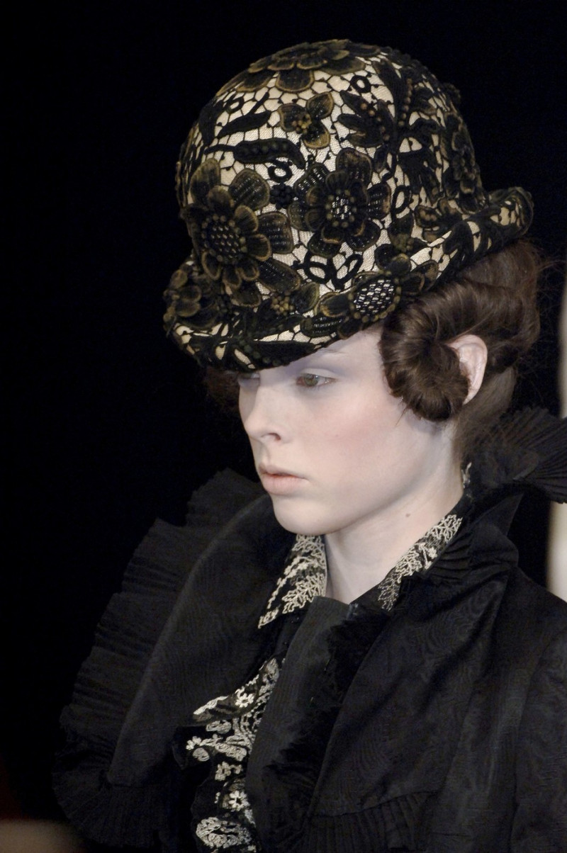Alexander+McQueen+Spring+2007+Details+zeSxjyGRltjx.jpg
