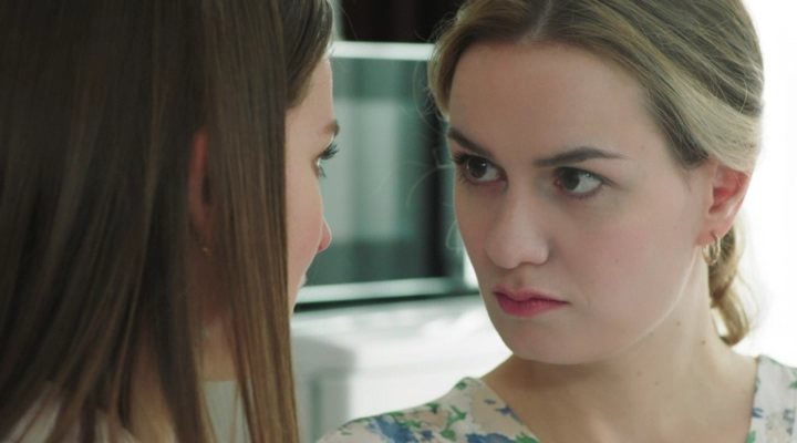 01. Слишком близко, слишком больно.2023.WEB-DLRip.Files-x.avi_snapshot_17.02.png