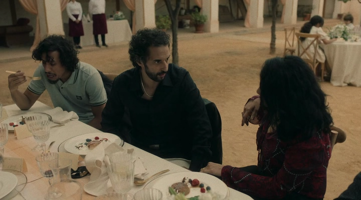 Mocro.maffia.S05E01.2023.WEB-DLRip.avi_snapshot_32.36.png