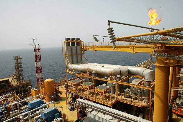 Добыча нефти в Иране увеличилась на полмиллиона баррелей