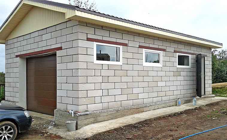 Строим гараж: заливка фундамента и выбор материала
