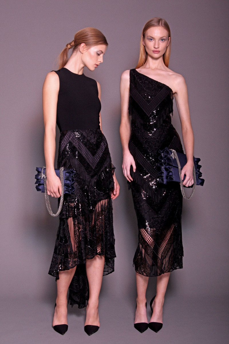 13-christian-siriano-pre-fall-2018.jpg