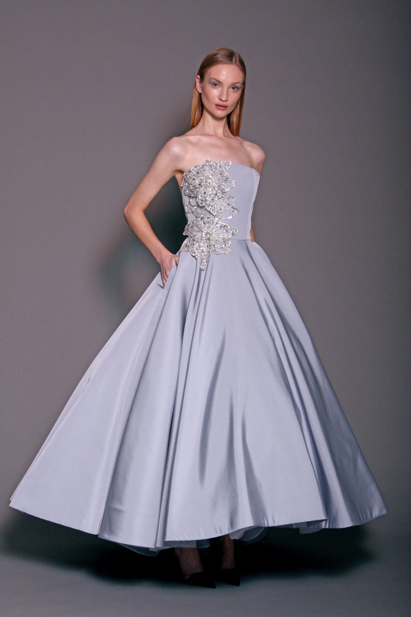 39-christian-siriano-pre-fall-2018.jpg