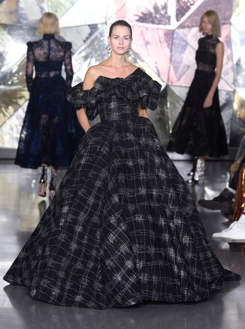 christian_siriano_rtw__f19__gc_027.jpg