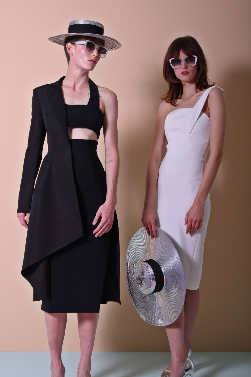 06-christian-siriano-resort-2018.jpg