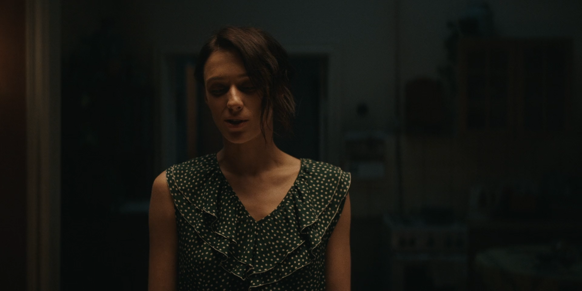 Взаперти 2023 WEB-DL 1080p.mkv_snapshot_00.28.12.png