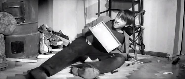 Зеленые цепочки, 1970 (1:00:09 / 1:32:23)