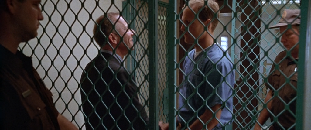 Palmetto.1998.BDRip-AVC.ExKinoRay.mkv_snapshot_00.01.57.532.png
