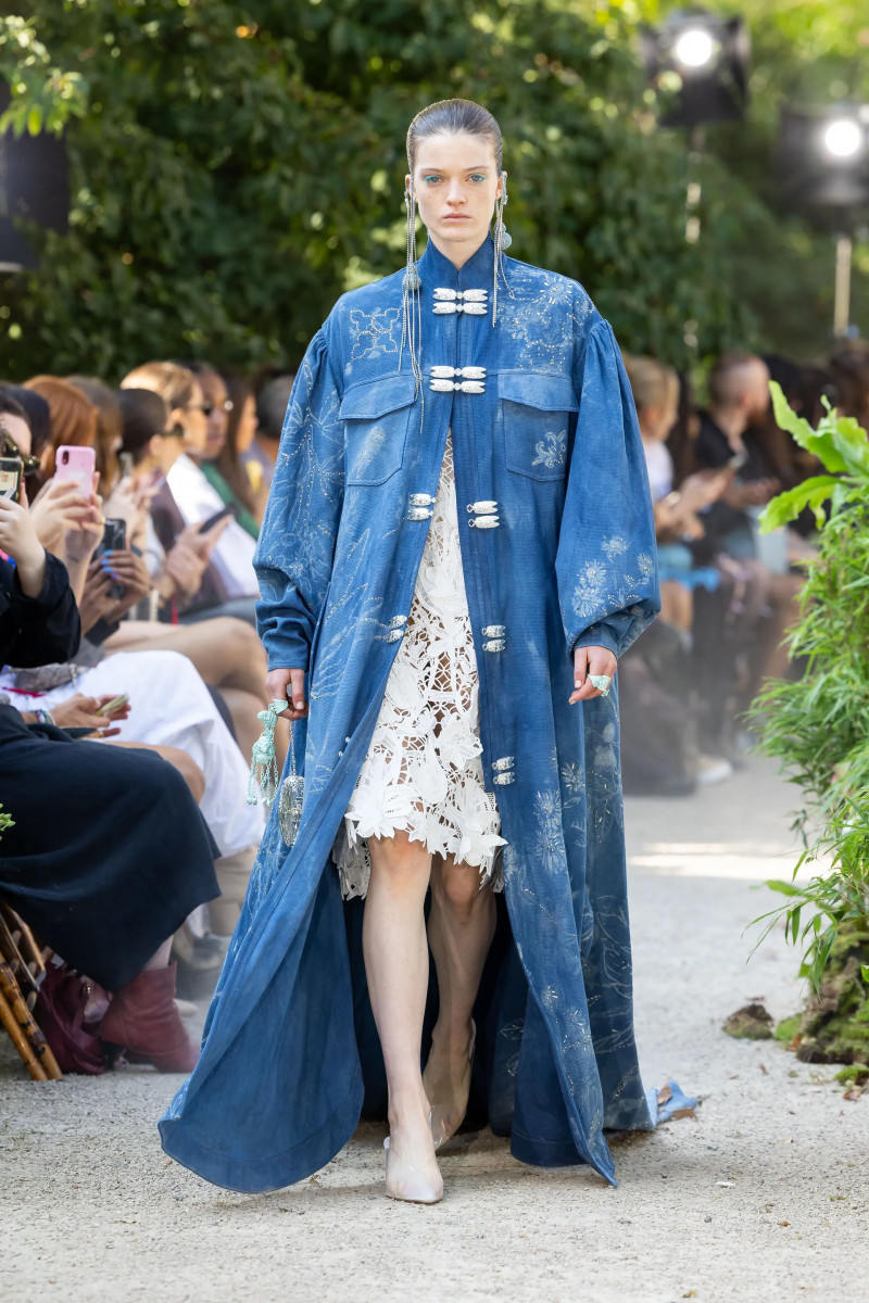 00057-mithridate-spring-2024-ready-to-wear-credit-brand-spon.JPG.webp