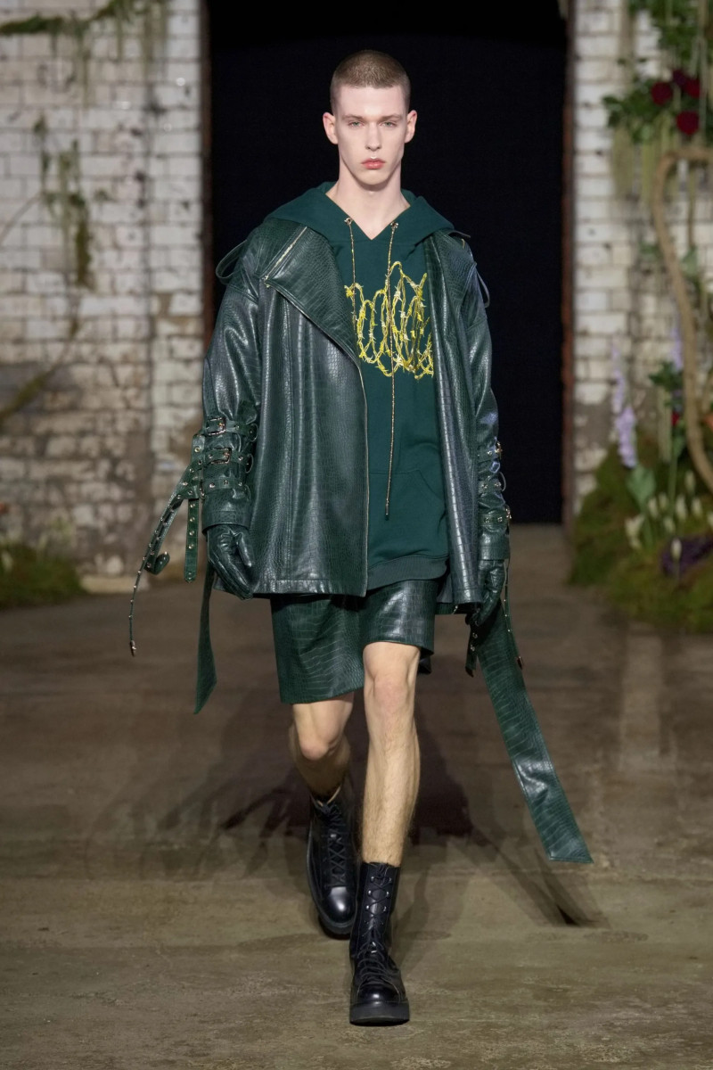 00046-mithridate-fall-2022-ready-to-wear-details-paris-credit-jason-lloyd-evans.webp