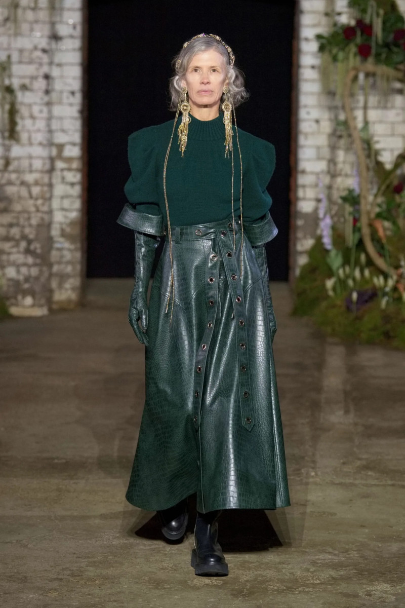 00057-mithridate-fall-2022-ready-to-wear-details-paris-credit-jason-lloyd-evans.webp