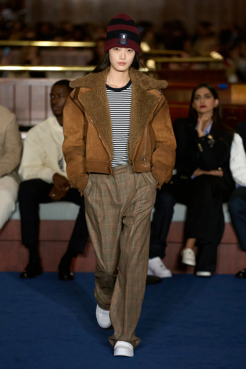 00044-tommy-hilfiger-fall-2024-ready-to-wear-credit-gorunway.webp