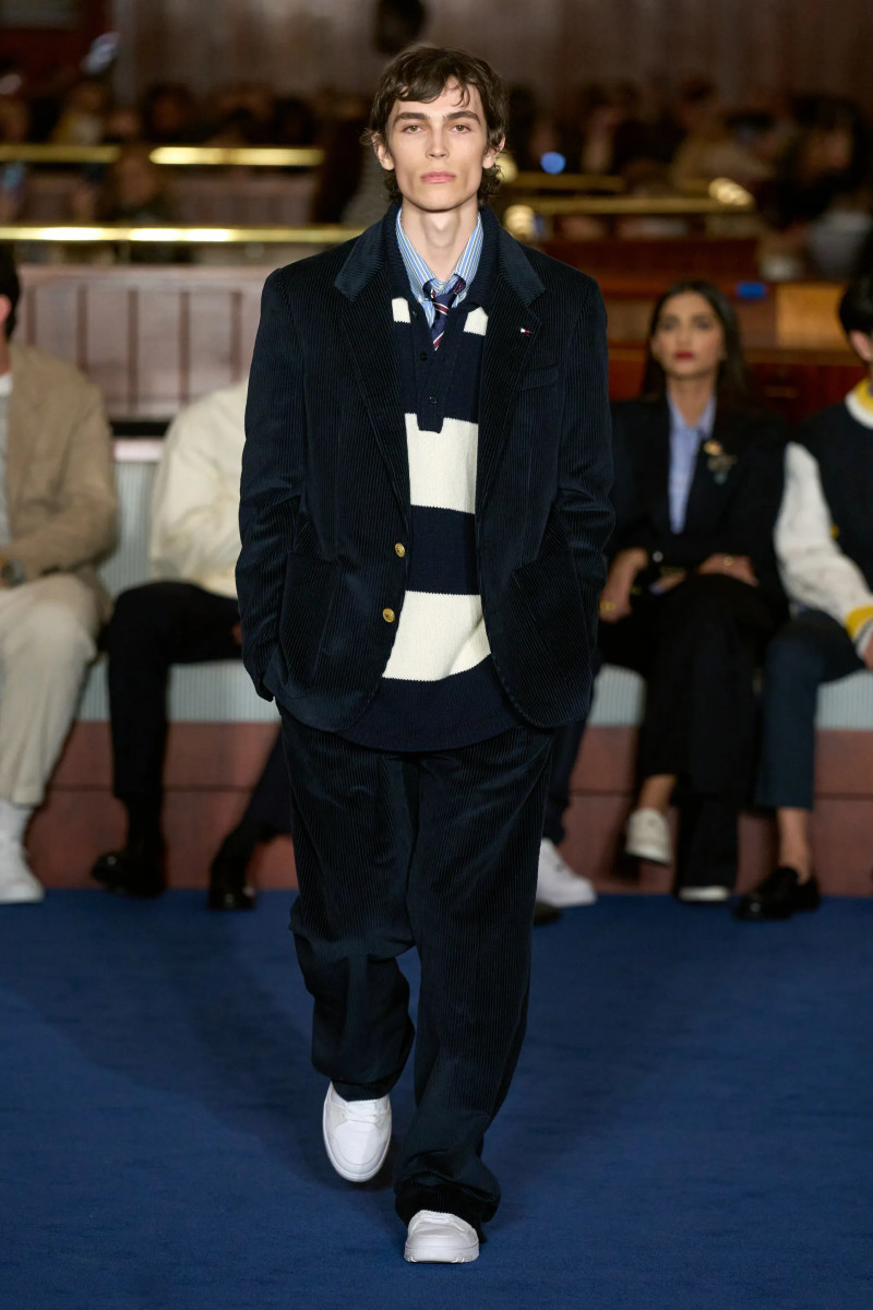 00019-tommy-hilfiger-fall-2024-ready-to-wear-credit-gorunway.webp