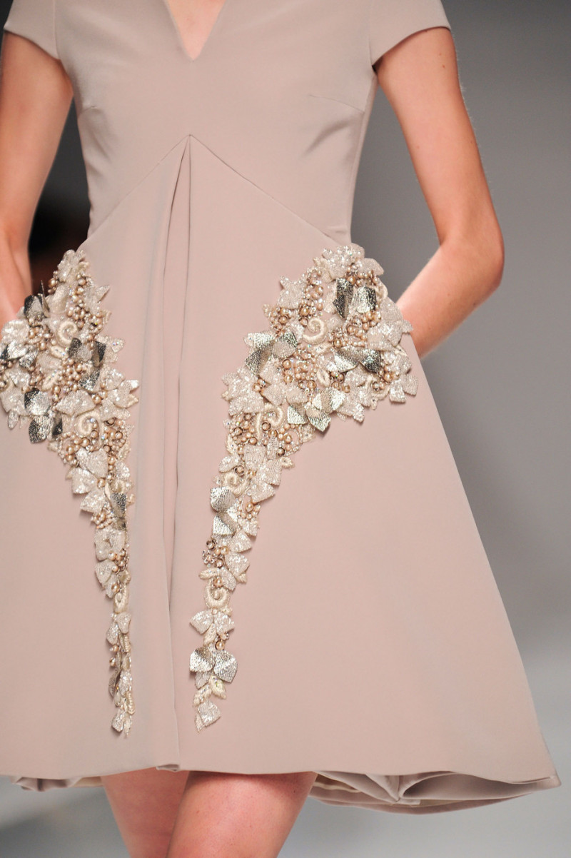 Georges+Hobeika+Spring+2015+Details+2JcB6doPYLwx.jpg