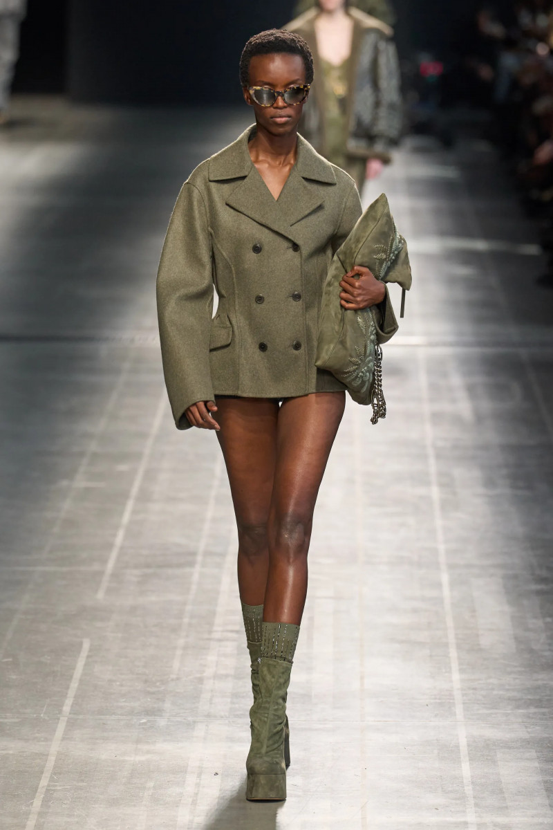 00016-ermanno-scervino-fall-2024-ready-to-wear-credit-gorunway.webp