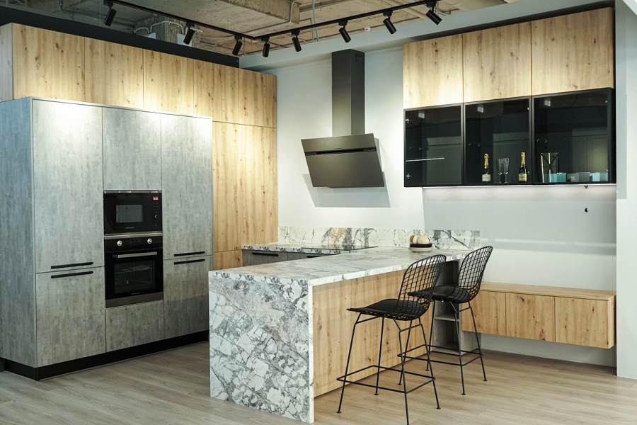 5430j0y0vhf61aee00m5c7p8vt9af77k.jpg Кухни с барной стойкой: модный тренд или же маст-хэв современной кухни