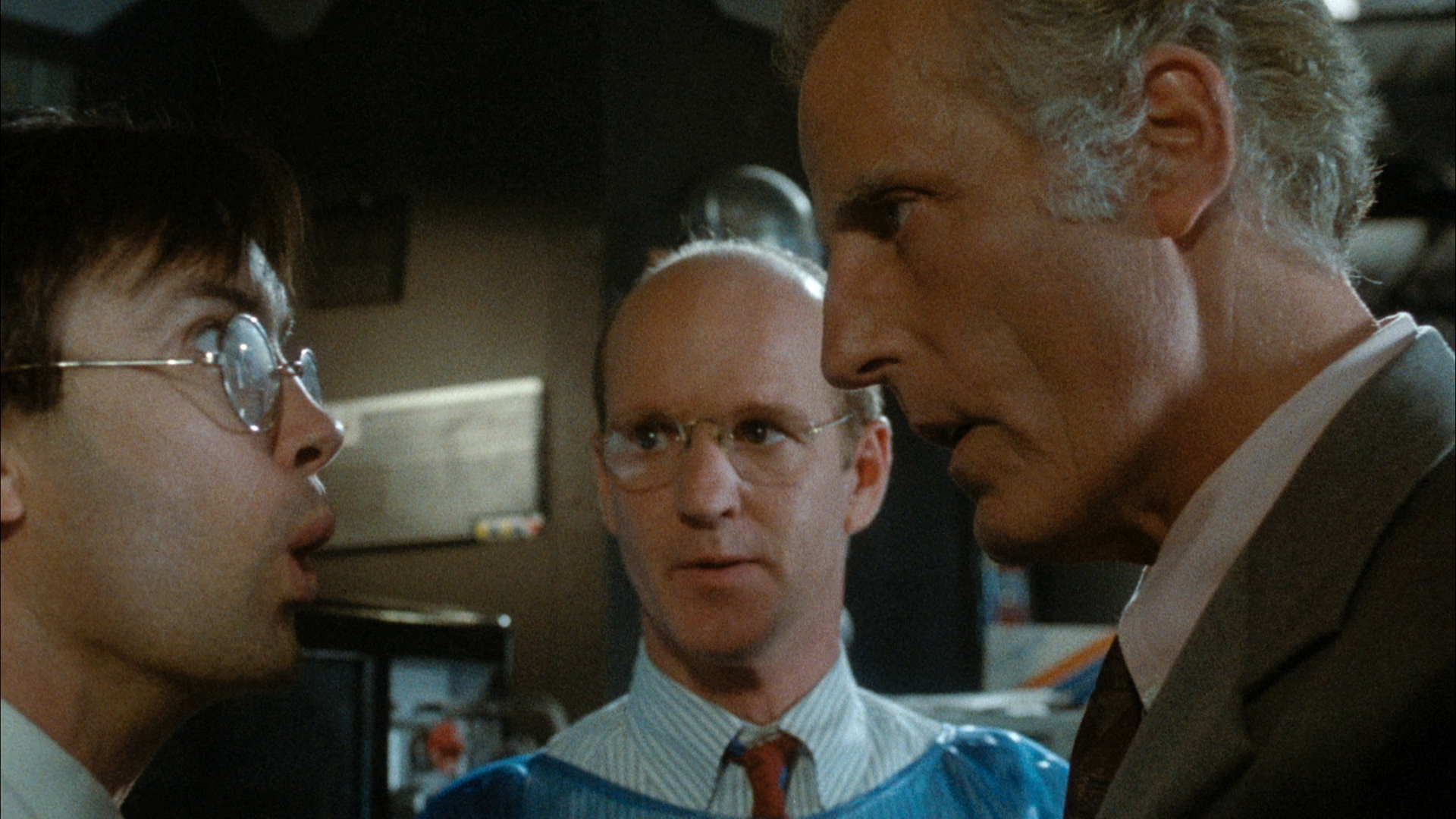 Гайвер (1991. Guyver) [Director's Cut].mkv_snapshot_01.07.53_[2024.04.18_23.34.19].png