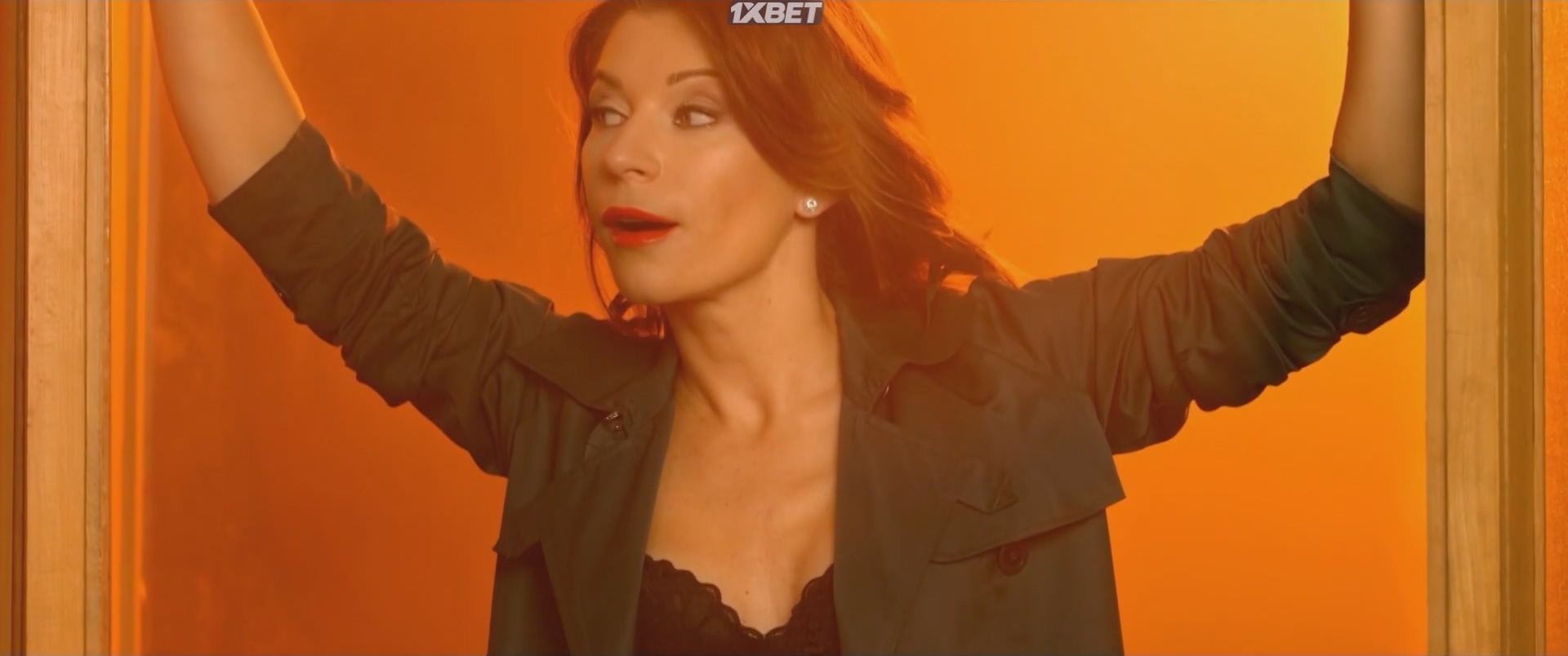 Екатерина Волкова Короткие волны (2018) HD 1080.mp4_20240425_102821.878.jpg