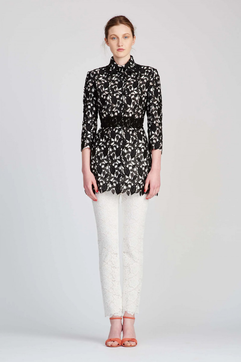 22-monique-lhuillier-resort-17.webp