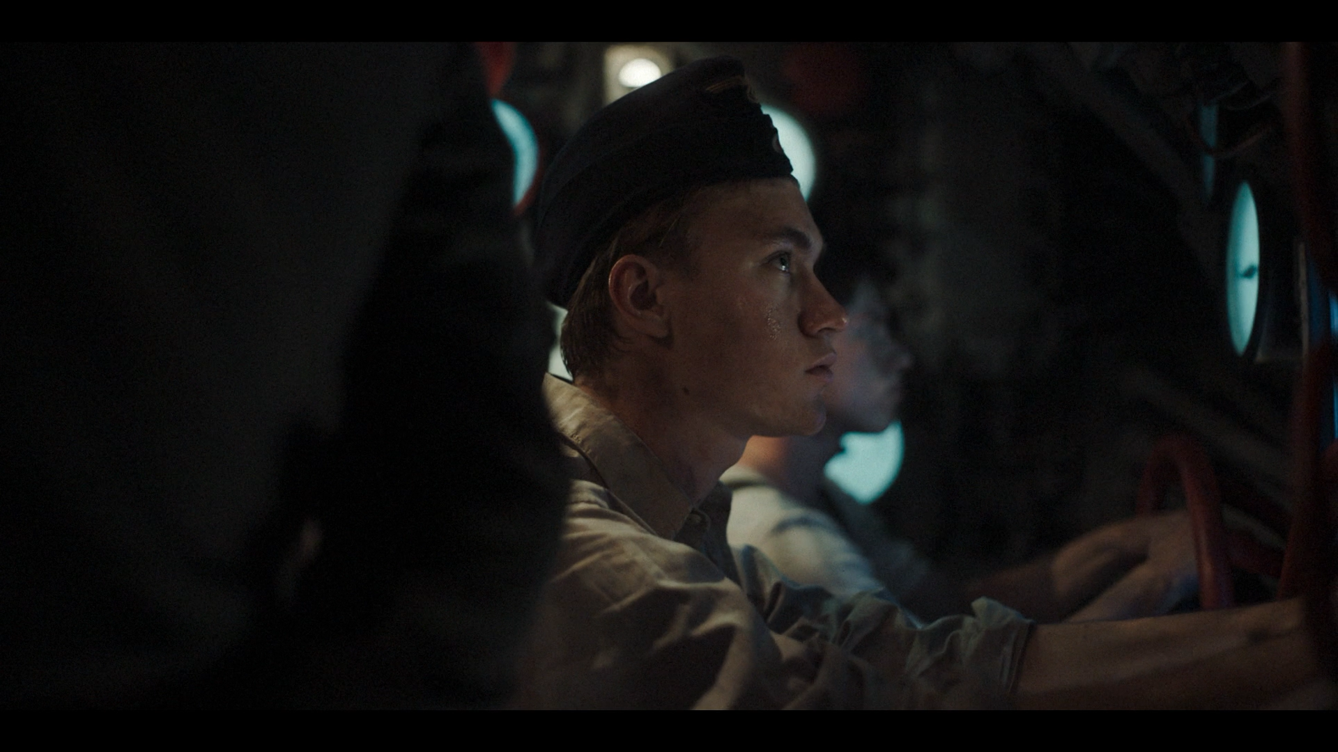 Das.Boot.S04E01.Ein.deutscher.Held.1080i.BluRay.Remux.Rus.Deu.Eng-@EniaHD.png