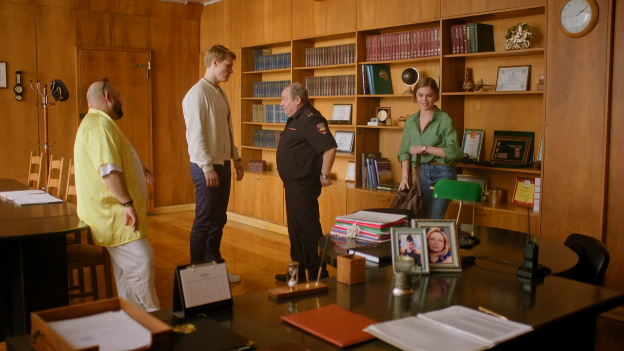 01. Солнце, море, два ствола.2024.WEB-DL 720p.Files-x.mkv_snapshot_12.36.png