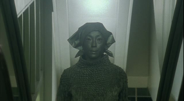 A1012K (2003).mkv_000913.595.png