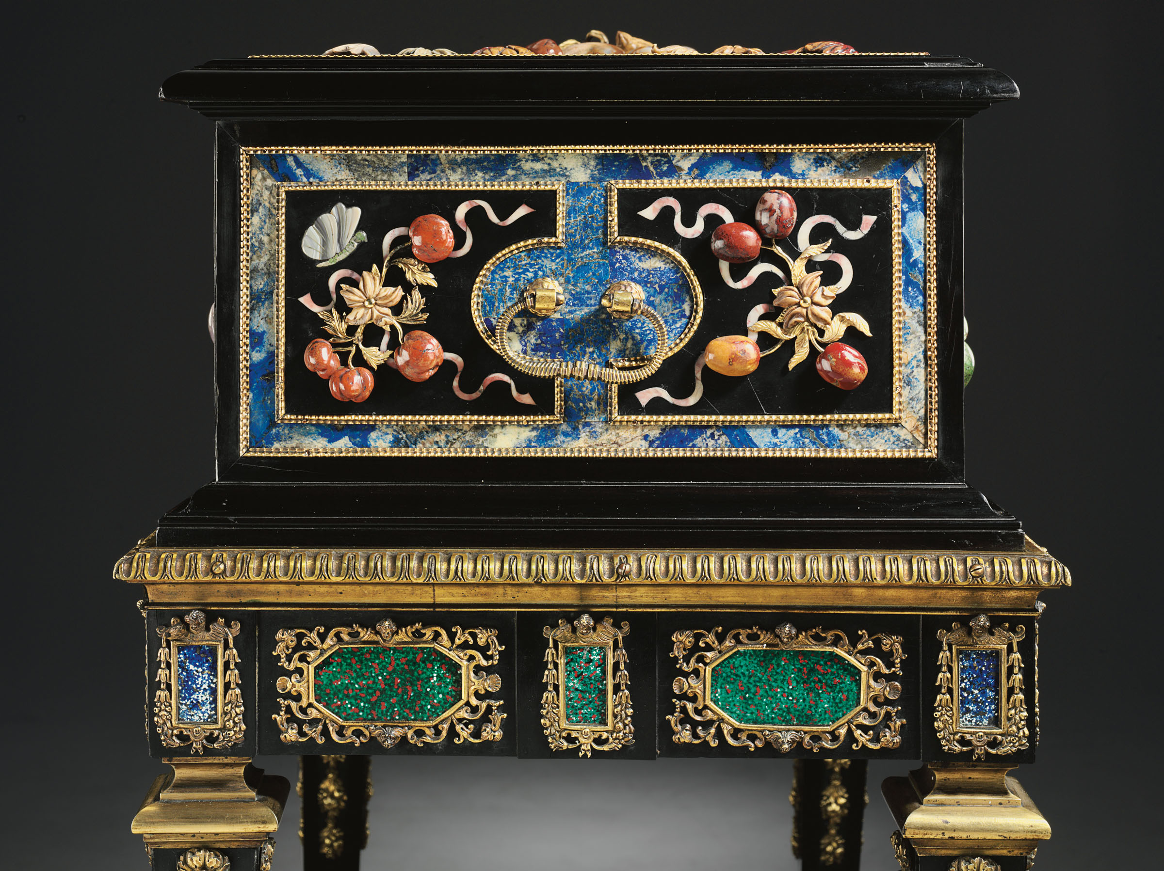 2012_CKS_05702_0013_005(an_italian_gilt-bronze-mounted_pietra_dura_hardstone_and_ebony_casket122943).jpg