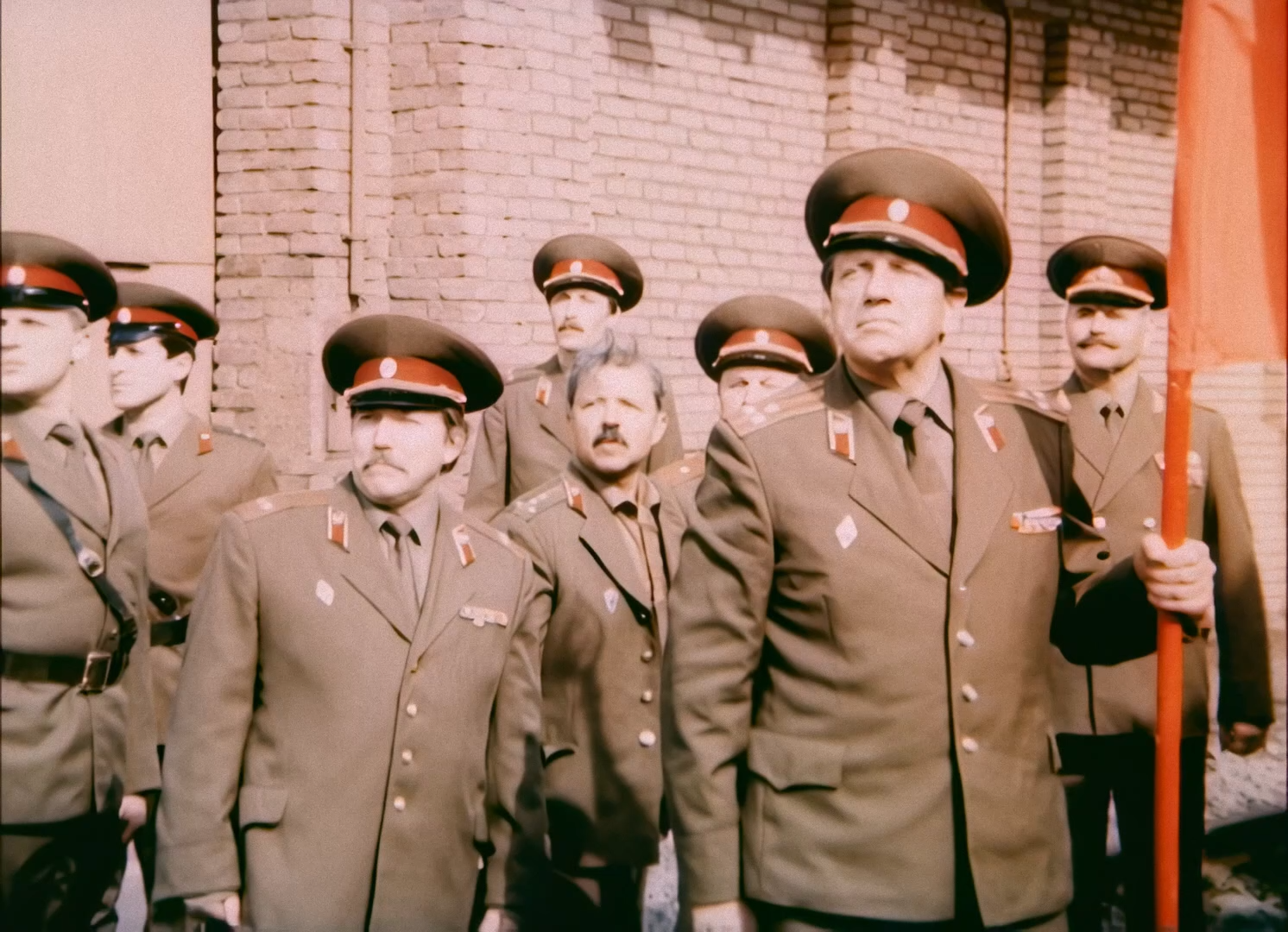 Комедия.строгого.режима.1080.AI.mkv_snapshot_01.10.20.040.png