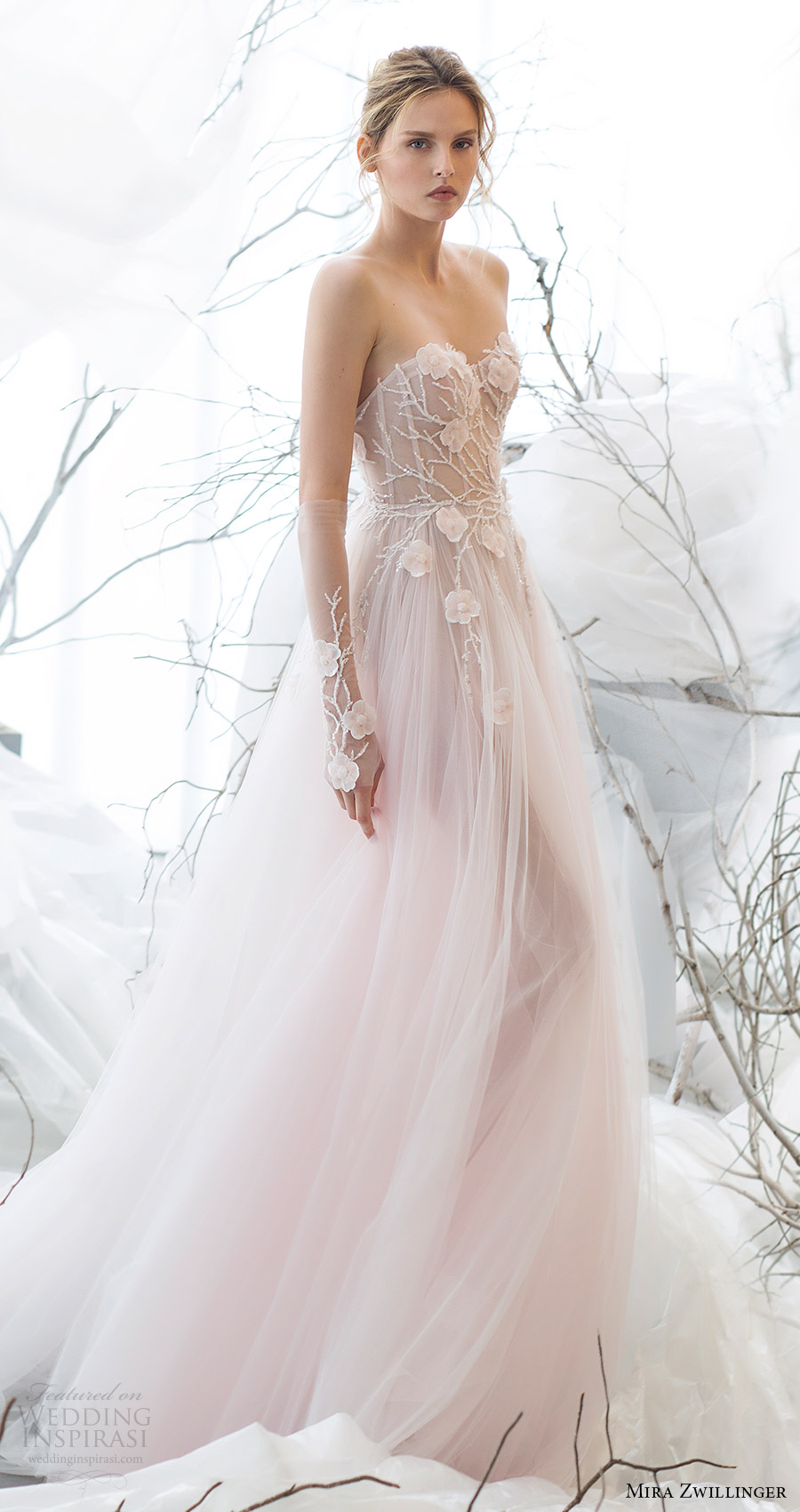 mira-zwillinger-bridal-2017-strapless-sweetheart-aline-w_008.jpg