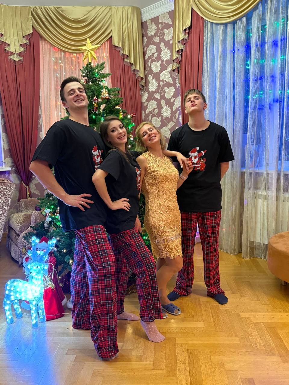 https://i3.imageban.ru/out/2025/01/05/c308e29c92b8567f7d48248d7c2f2864.jpg