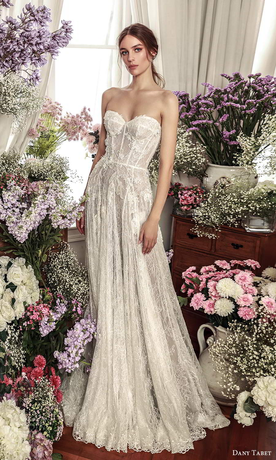 dany-tabet-2021-belle-fleur-bridal-strapless-sweetheart-_002.jpg