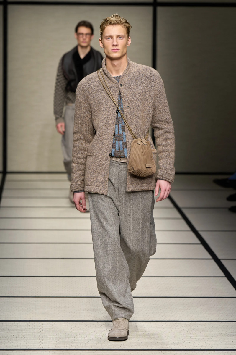00078-giorgio-armani-fall-2025-menswear-credit-gorunway.webp