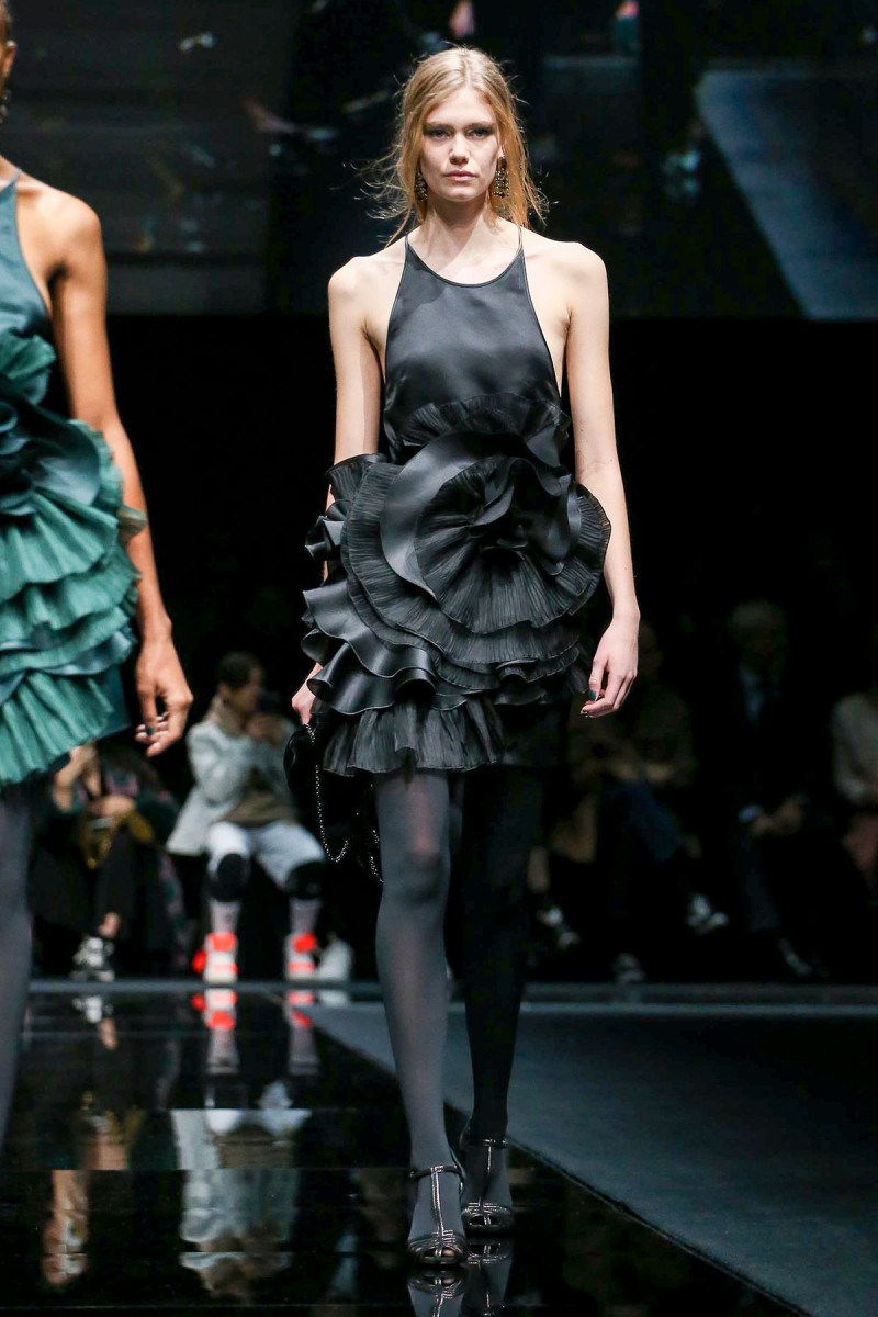 Emporio-Armani-RTW-FW20-Milan-6580-1582282729.jpg