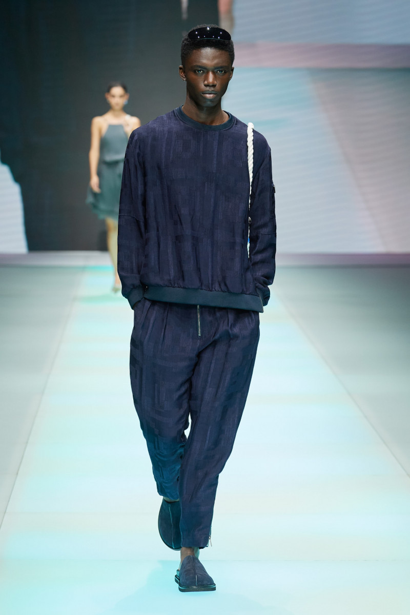 00007-Emporio-Armani-Spring-22-RTW-Milan-credit-gorunway.JPG