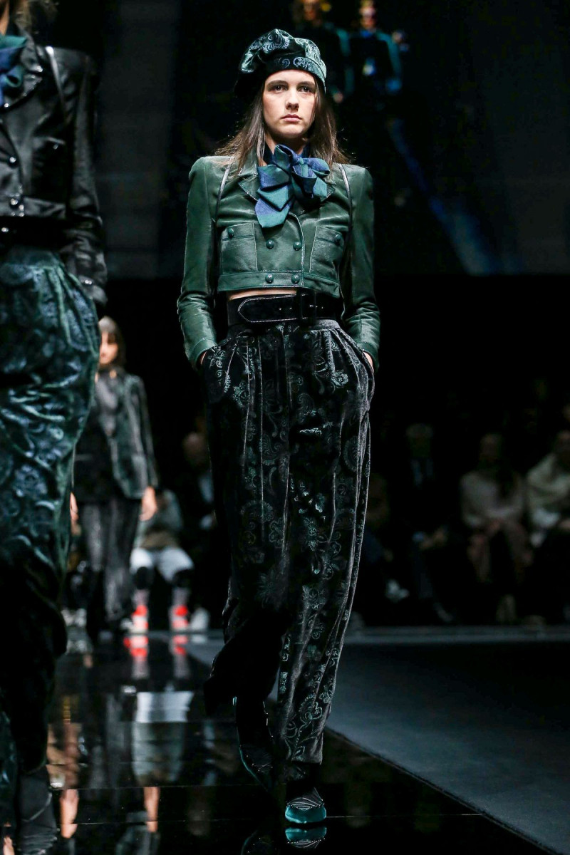 Emporio-Armani-RTW-FW20-Milan-6385-1582282572.jpg