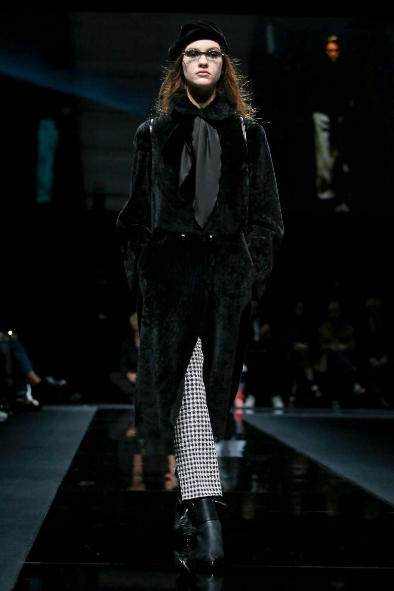 Emporio-Armani-RTW-FW20-Milan-6260-1582282483.jpg