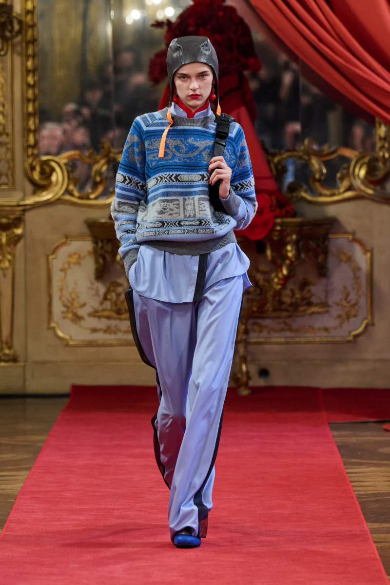 00009-hui-fall-2025-ready-to-wear-credit-brand.webp