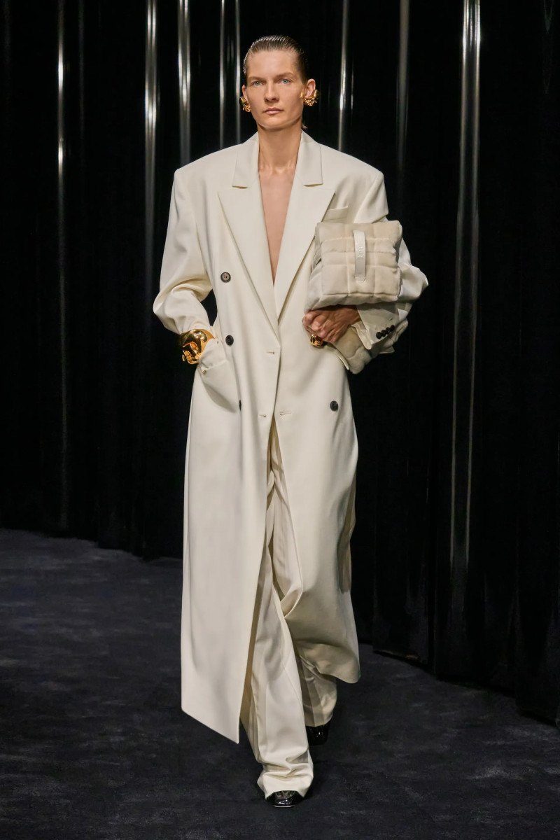 00031-ferrari-fall-2024-ready-to-wear-credit-gorunway.webp