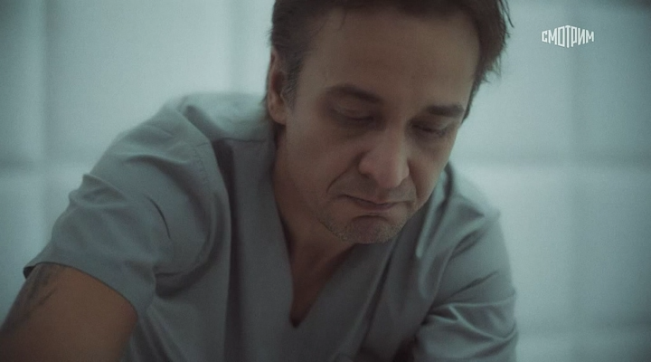 01.  Загляни ему в голову.2025.WEB-DLRip.Files-x.avi_snapshot_18.46.png