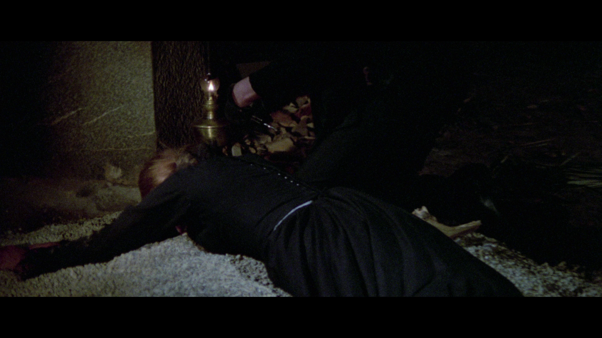 Night.of.the.Skull.1974.Vinegar.Syndrome.BDRemux.1080p[(079653)2025-05-24-07-22-41].PNG